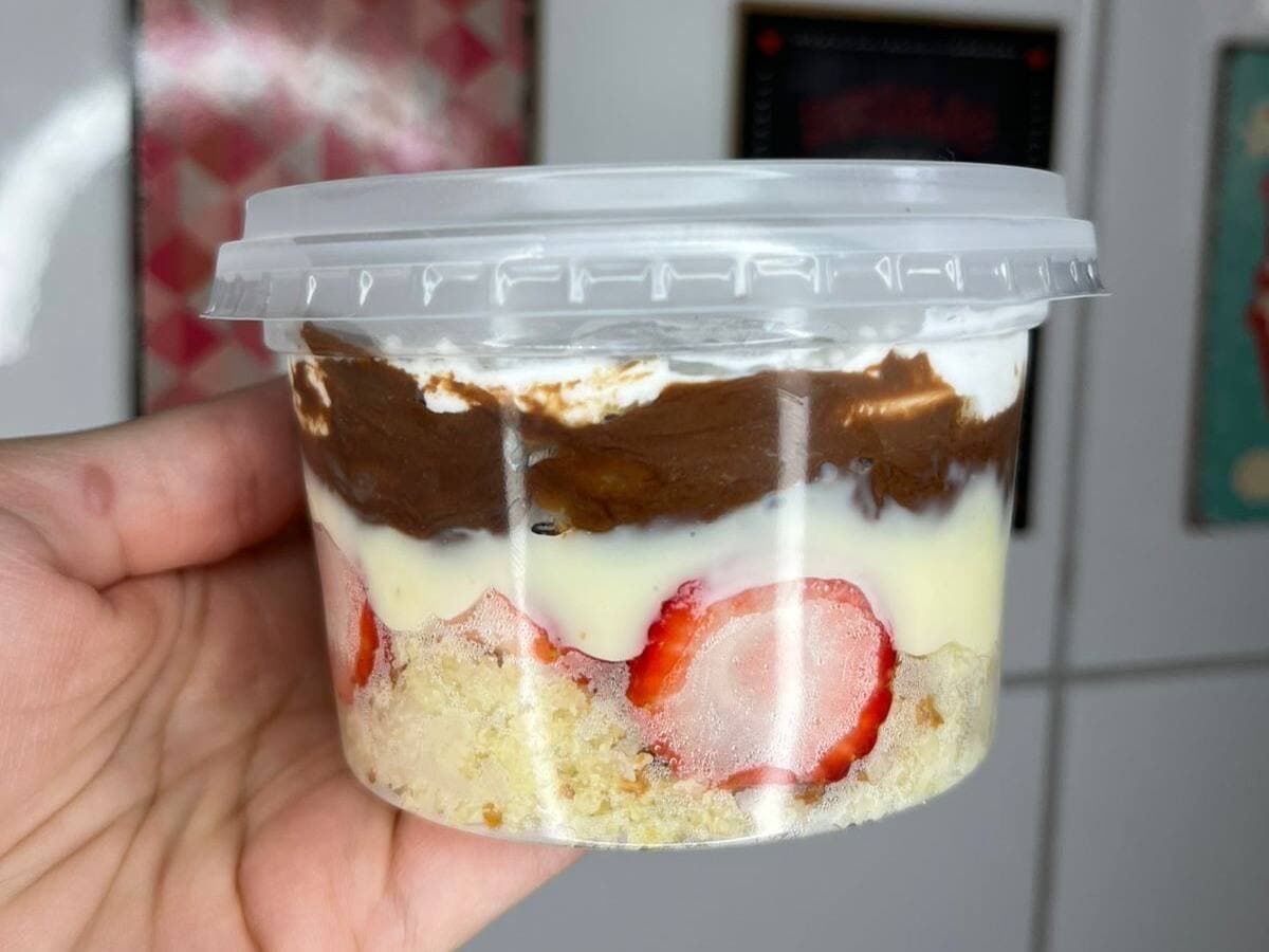 Bolo De Pote de Ninho, Nutella e Morango